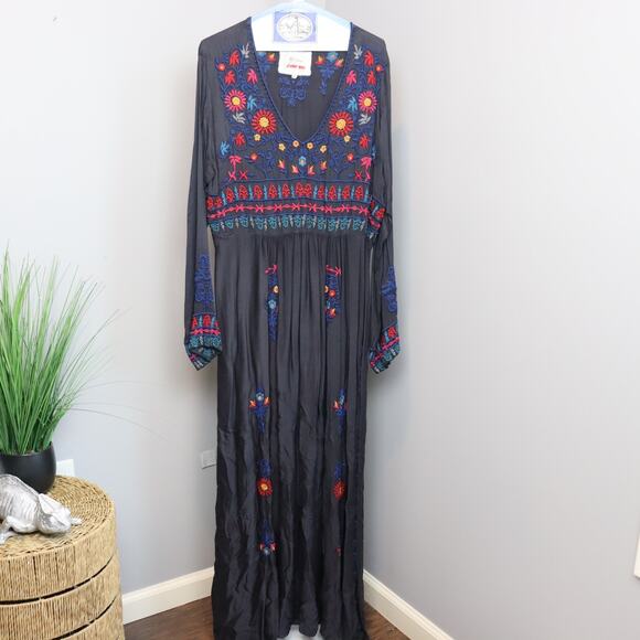 Johnny Was Dresses & Skirts - Biya by Johnny Was Navy Embroidered Maxi Dress Long Sleeve Boho Size L